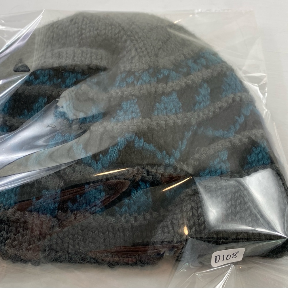 Nike ACG Women’s Winter Hat Beanie - Picture 12 of 12